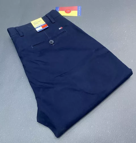 TM Chinos