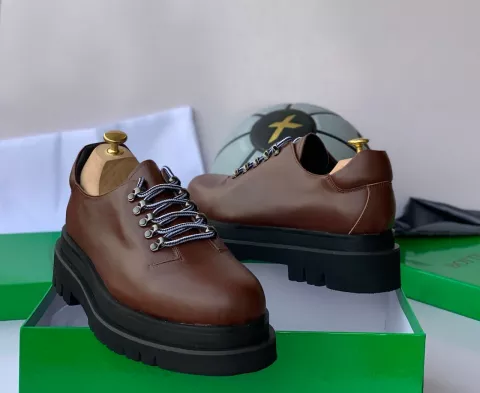 Bottega Veneta Leather Shoe