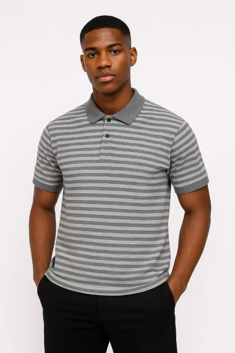 Fashionable Collar-Neck T-shirt