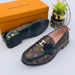 LV Chain Strap Leather Shoe