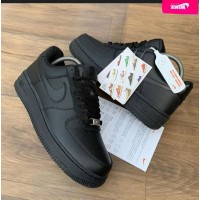 Black Nike Air Sneakers