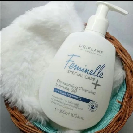 Feminelle Cleansing Intimate Gel