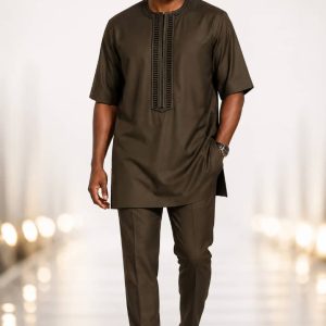 Well Tailored Coffee Brown Men's 2 Piece Senator Set