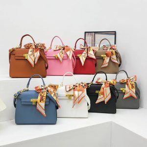 Women's Lock Detail Leather Handbag