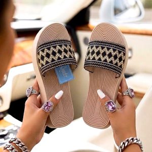 Women’s Rattan Bohemian Flip Flops – Casual Woven Flat Sandals